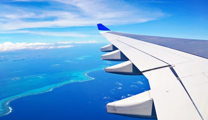 Hoe lang duurt het om naar Zanzibar te vliegen?