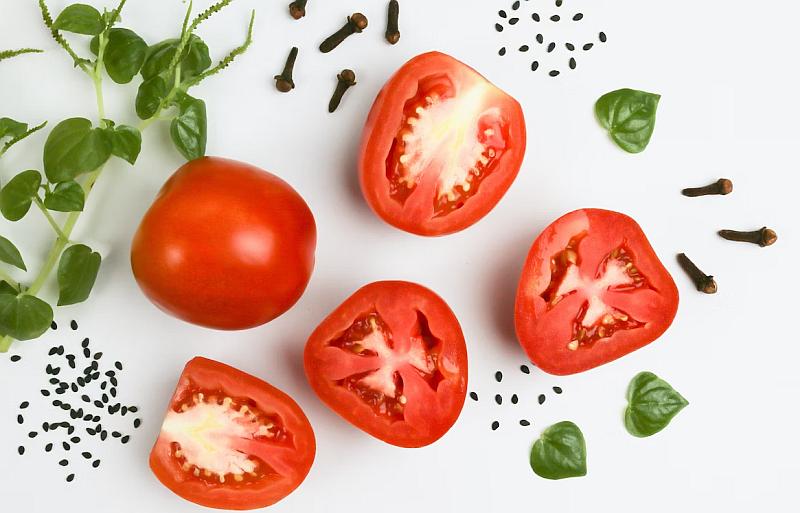 Pomidor kcal, czyli ile kalorii ma Pomidor? Sprawdź!