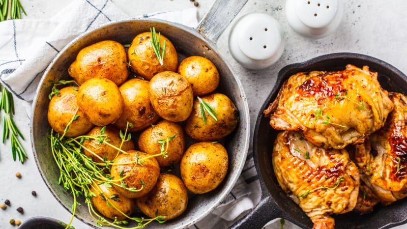 In de oven gebakken aardappelen